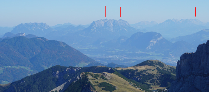Blick zum Zahmen Kaiser, Wilder Kaiser mit Ellmauer Halt und Ackerlspitze, rechts der Watzmann
