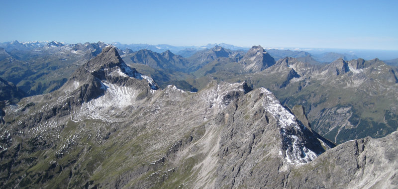 Blick nach Westen, links der Biberkopf