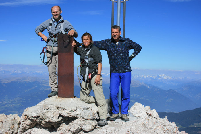 Volker, Patrizia und Uli auf dem Gipfel des Sas Rigais