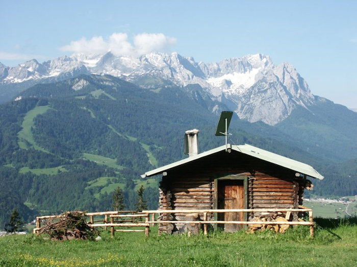 Eckenhütte mit Wetterstein