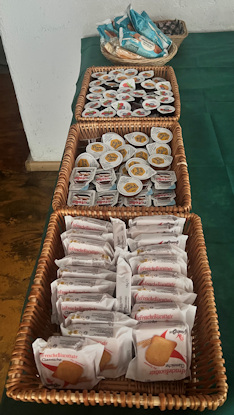 Frühstück im Albergo Lago Rosso
