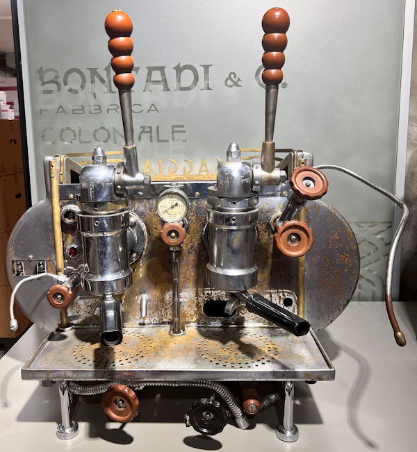Alte Siebträger Kaffeemaschine