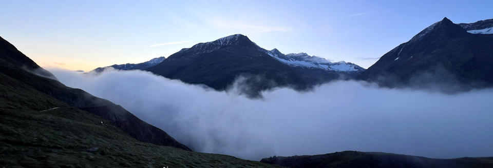 Wolken im Tal