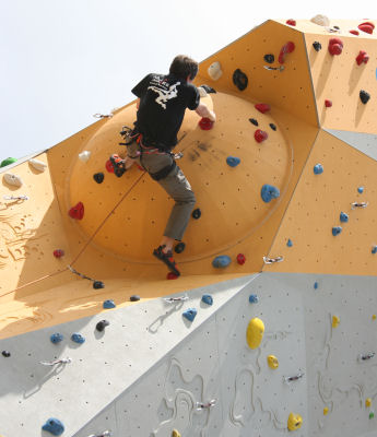 Kletterhalle Würzburg, Uli an der Kugel