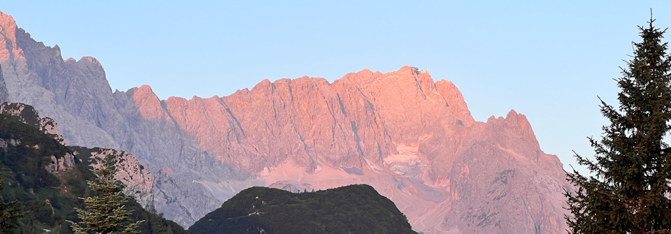 Zugspitze im Morgenlicht