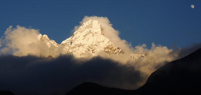 Nepal Trekking Sonnenuntergang Ama Dablam