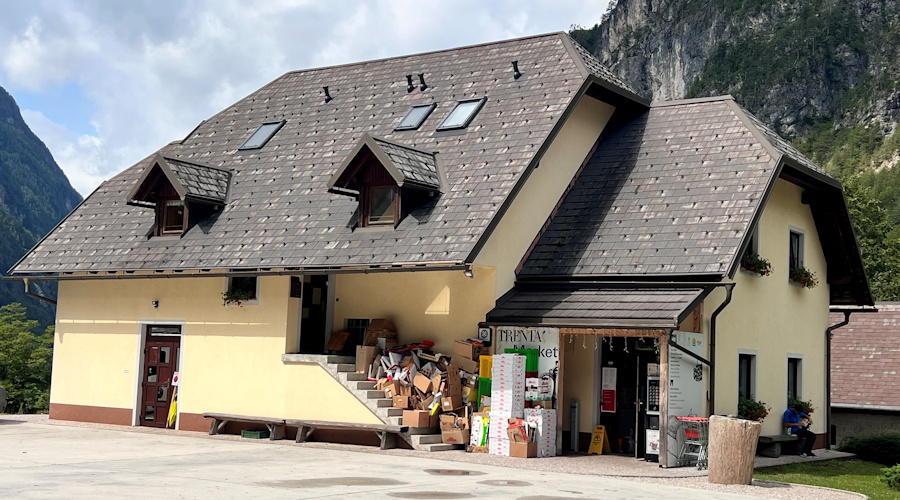 Salzburg-Triest Supermarkt in Trenta