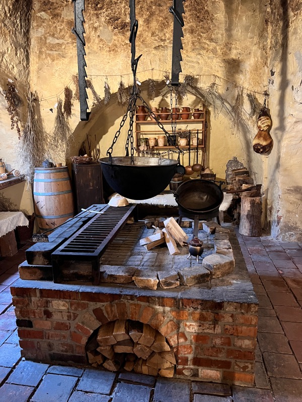 Burg Falkenstein Küche