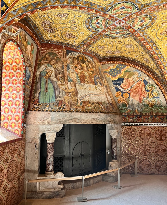 Wartburg Mosaikwand