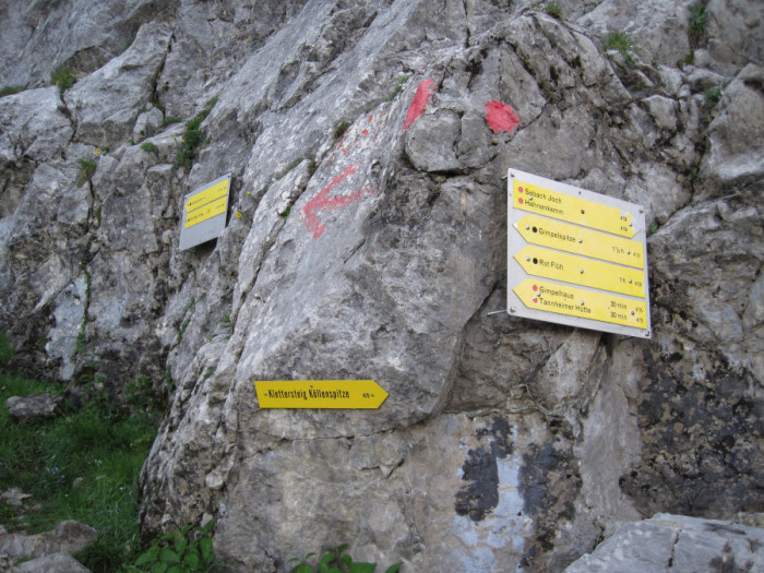 Abzweig zum Klettersteig