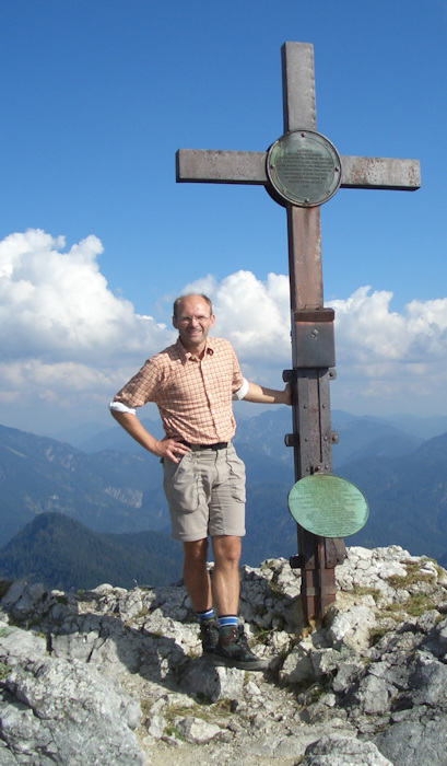 Volker am Buchstein Gipfelkreuz
